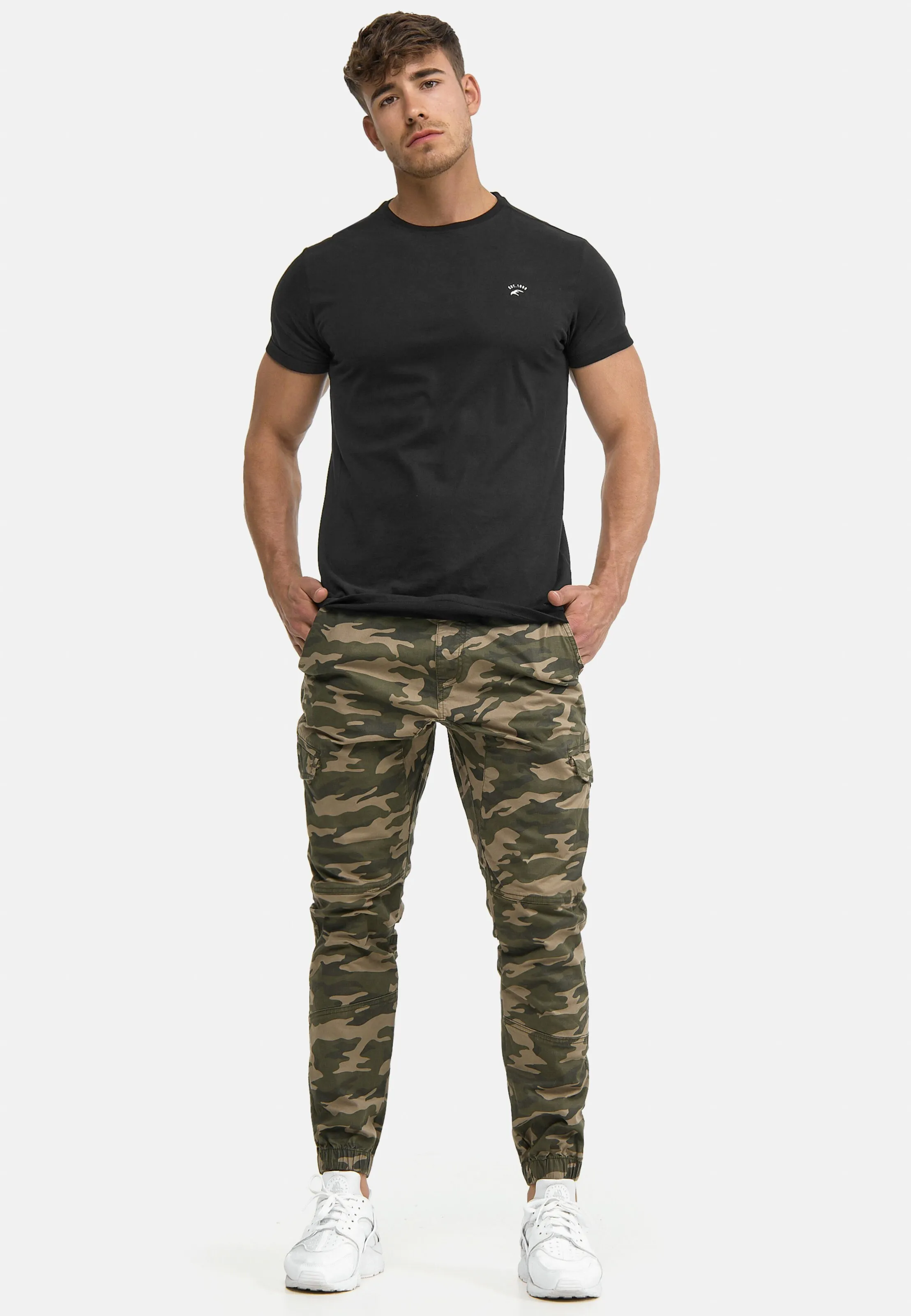 INDICODE JEANS Tapered Hose 'Levi' in Khaki, Dunkelgrün