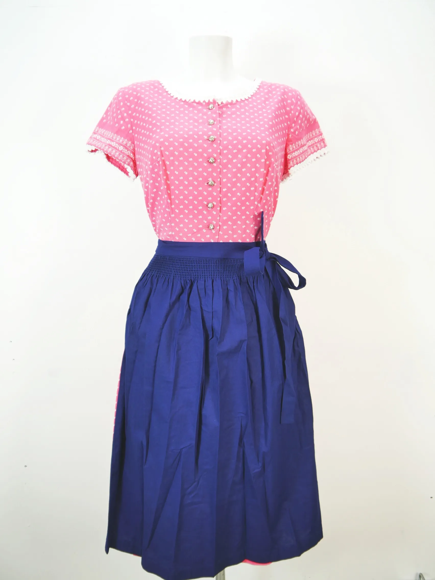Klasse rosa mit Borte und Ärmel fabelhaftes Dirndl mit Schürze Gr.42