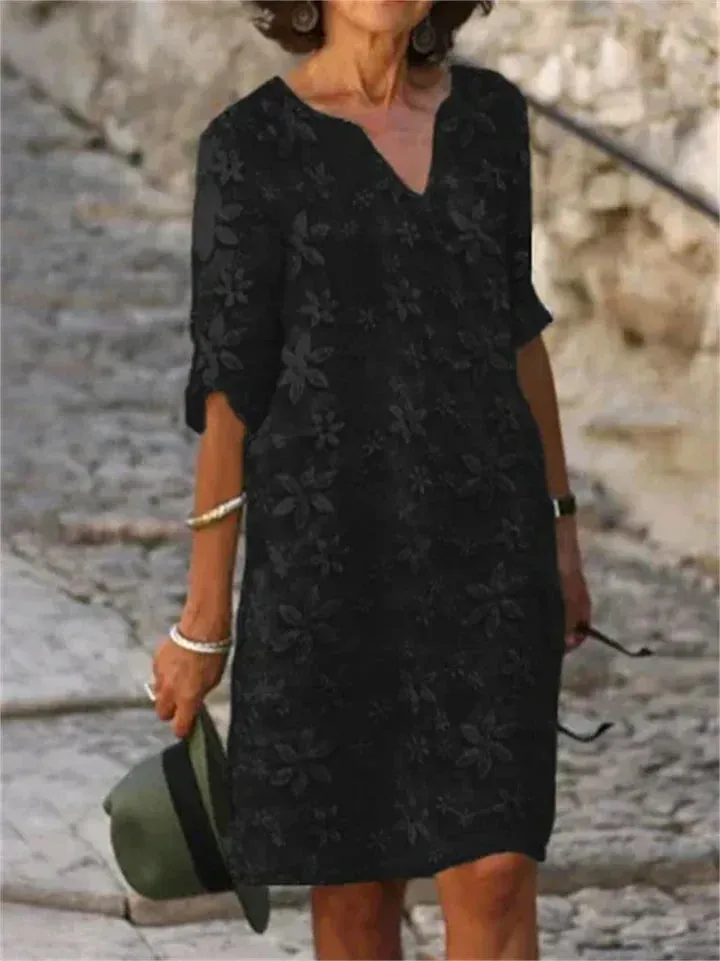 Sommerkleid aus Baumwolle und Leinen mit Blumendruck