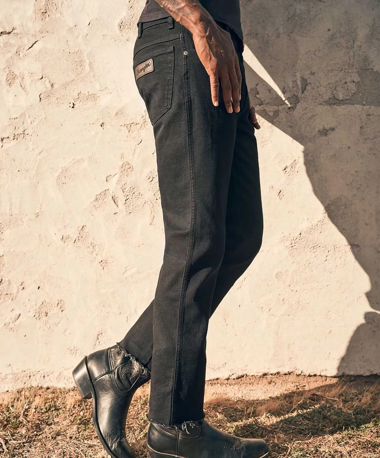 Wrangler Texas Stretch Jeans in Black Overdye